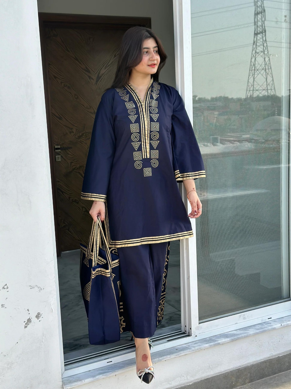 Arcane Threads with Printed Bag
